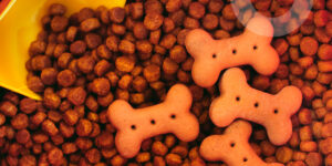 Ração e biscoito para animal de estimação